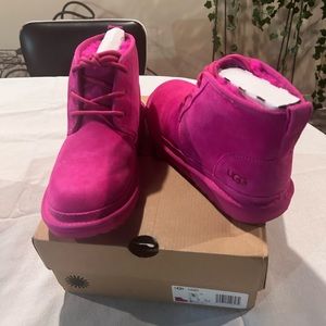 Ugg brand new booties youth size 5 or women’s size 6.5/7 Fuchsia.